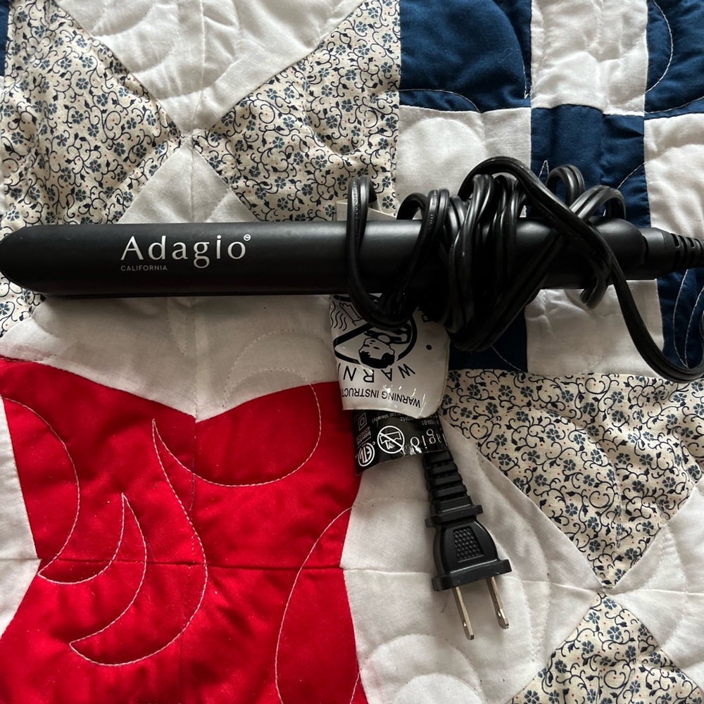 Adagio Black Hair Straightener